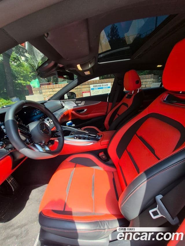 Mercedes-Benz AMG GT 2023 — Photo 10/16