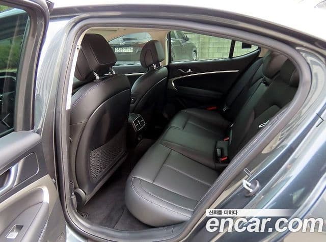 Genesis G70 2021 — Photo 10/19