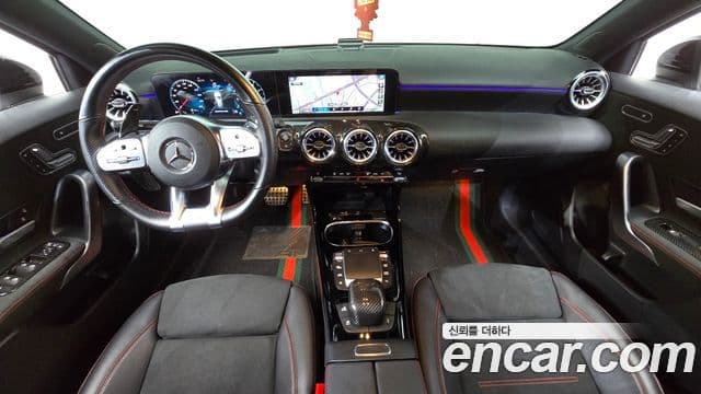 Mercedes-Benz A-Class 2021 — Photo 29/32