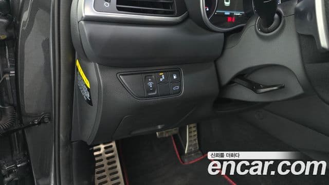 Genesis G70 2018 — Photo 23/33