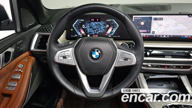 BMW X7 2024 — Şəkil 32/37