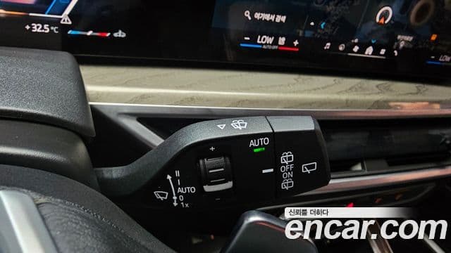 BMW X7 2023 — Photo 26/36