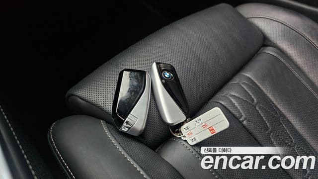 BMW X7 2023 — Photo 4/36