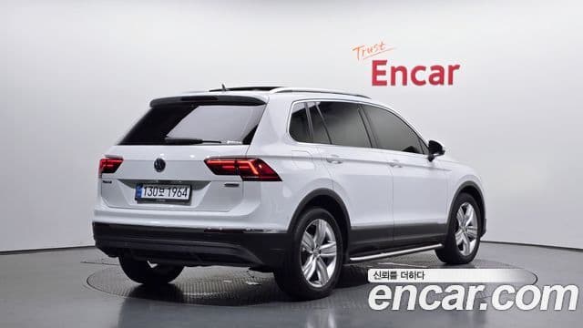 Volkswagen Tiguan 2020 — Photo 34/35