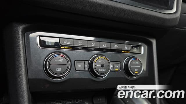 Volkswagen Tiguan 2020 — Photo 29/35