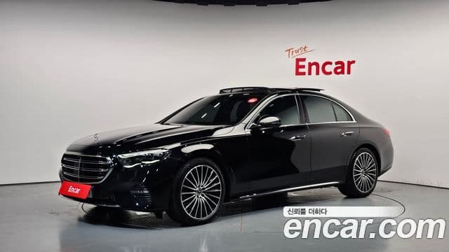 Mercedes-Benz E-Class 2026 — Photo 20/38