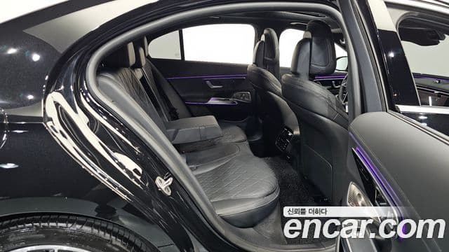 Mercedes-Benz E-Class 2026 — Photo 10/38