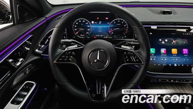 Mercedes-Benz E-Class 2026 — Photo 18/38