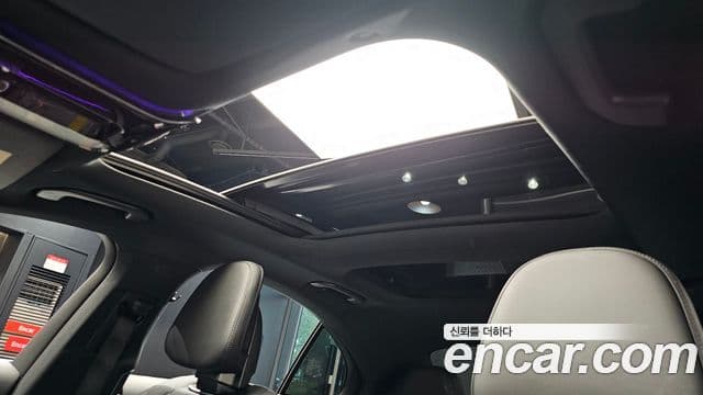 Mercedes-Benz E-Class 2026 — Photo 27/38