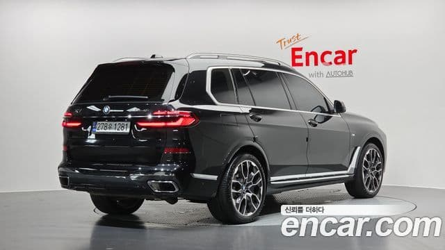 BMW X7 2024 — Photo 3/36