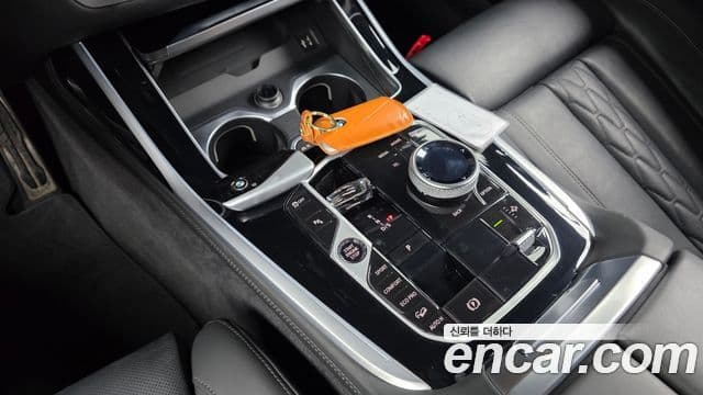 BMW X7 2024 — Photo 14/36