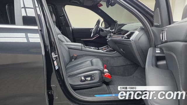 BMW X7 2024 — Photo 30/36