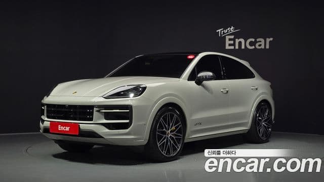 Porsche Cayenne 2025 — ფოტო 10/20