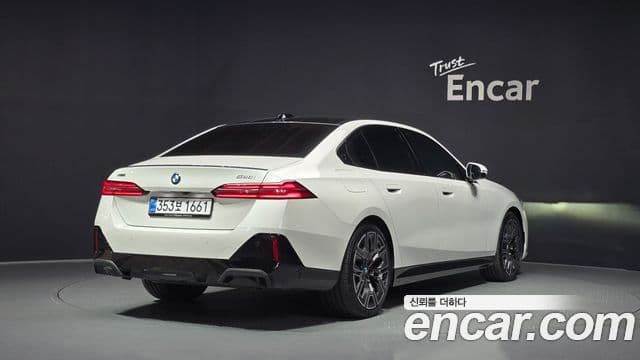BMW 5 Series 2026 — Photo 26/35