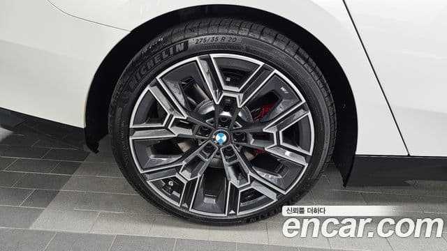 BMW 5 Series 2026 — Photo 19/35