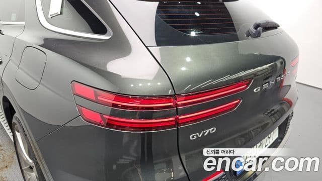 Genesis GV70 2024 — Şəkil 16/34