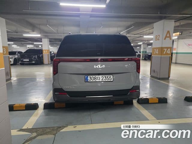 Kia Carnival 2025 — Фото 1/11