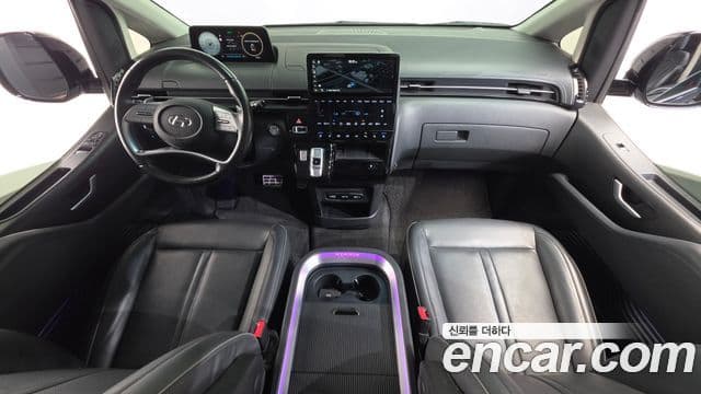 Hyundai Staria 2022 — Фото 7/20