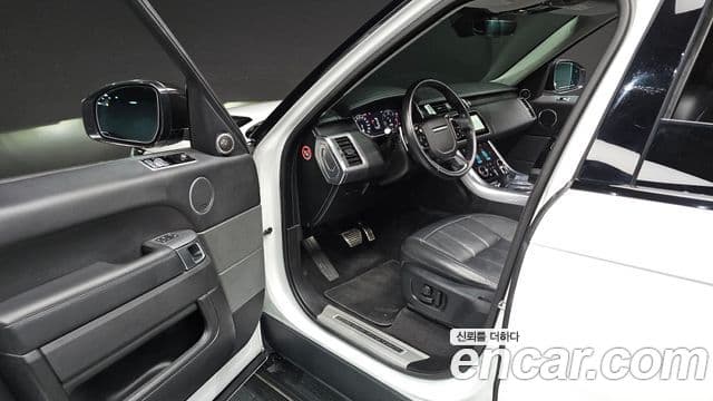Land Rover Range Rover Sport 2019 — Фото 10/20