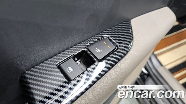 Kia Niro 2025 — Photo 12/32