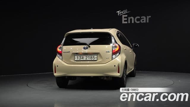 Toyota Prius C 2018 — Photo 38/39