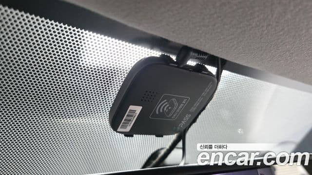 Toyota Prius C 2018 — Photo 23/39