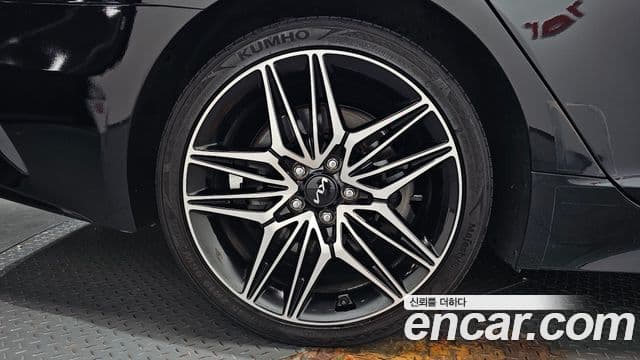 Kia Stinger Meister 2022 — ფოტო 18/40