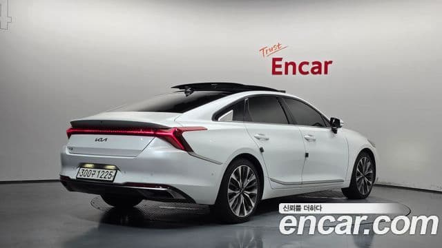 Kia K8 2023 — Şəkil 9/20
