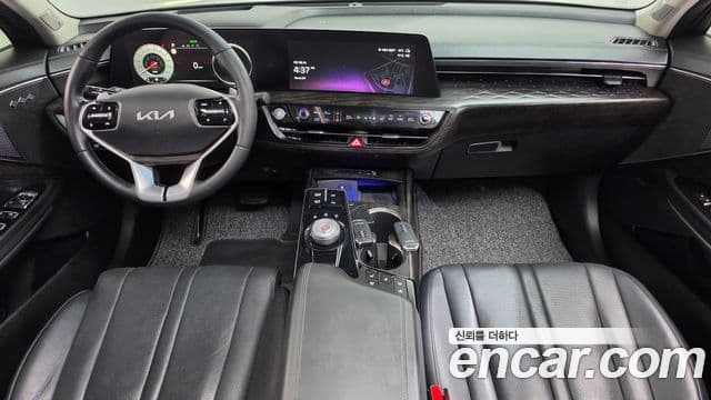 Kia K8 2023 — Şəkil 14/20