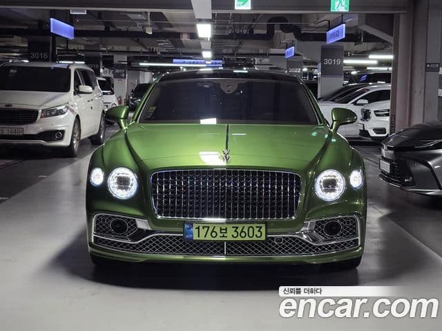 Bentley Flying Spur 2022 — Photo 14/19