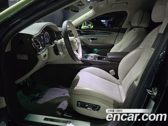 Bentley Flying Spur 2022 — Photo 9/19