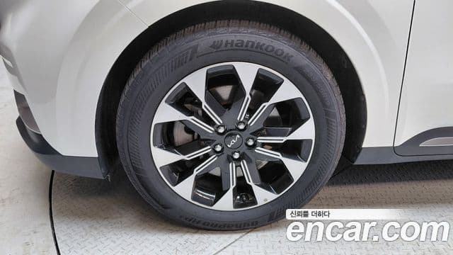 Kia Carnival 2022 — Фото 5/20