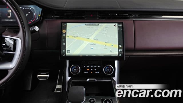 Land Rover Range Rover 2023 — Фото 14/20