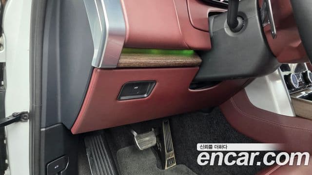 Land Rover Range Rover 2023 — Photo 12/38