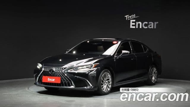 Lexus ES300h 2023 — Фото 20/20