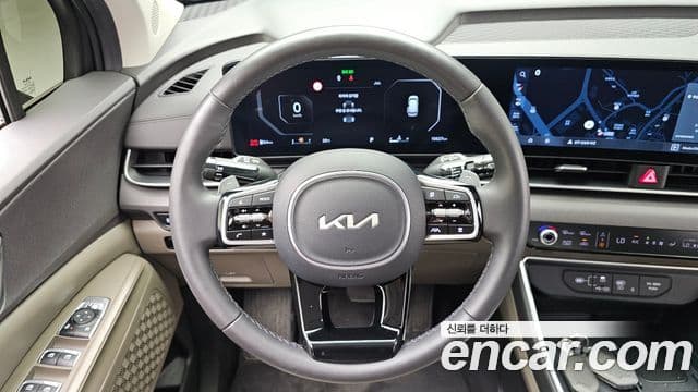 Kia Carnival 2024 — Фото 13/20