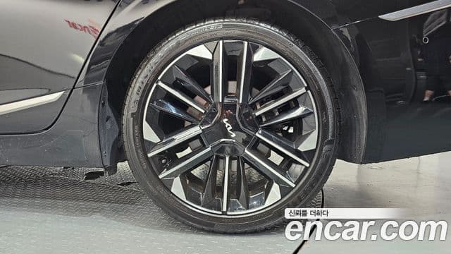 Kia K8 2024 — Photo 18/40
