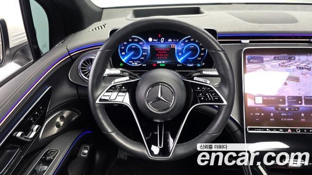 Mercedes-Benz EQS SUV 2023 — Photo 14/37
