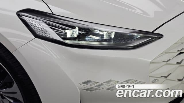 Kia K8 2021 — Şəkil 9/36