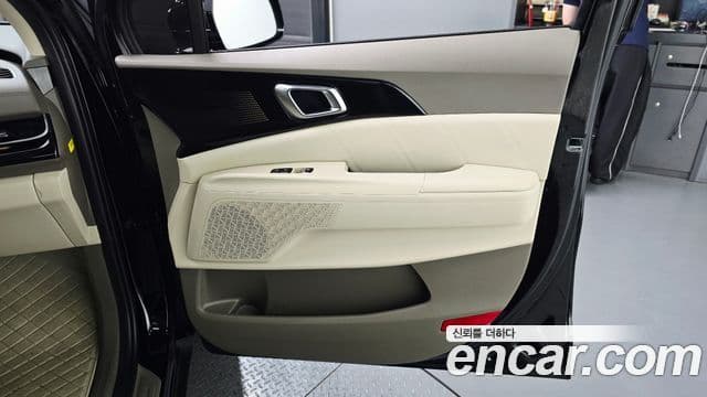 Kia Carnival 2024 — Photo 30/37