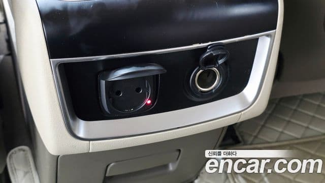 Kia Carnival 2024 — Photo 26/37