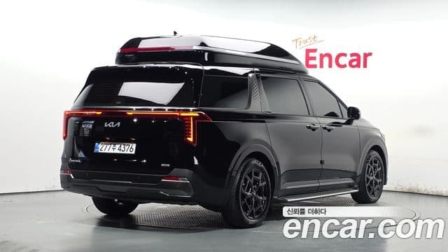 Kia Carnival 2025 — Фото 2/20