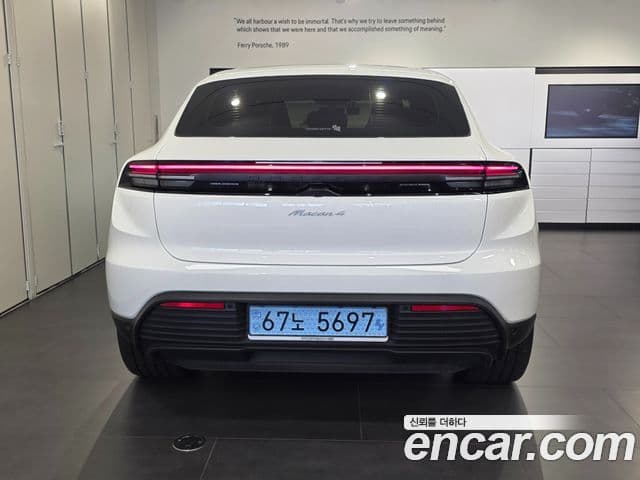 Porsche Macan EV 2025 — ფოტო 13/20
