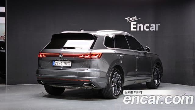 Volkswagen Touareg 2024 — Photo 14/36