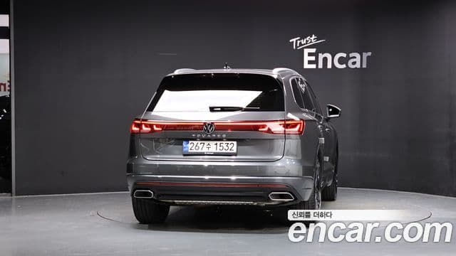 Volkswagen Touareg 2024 — Photo 9/36