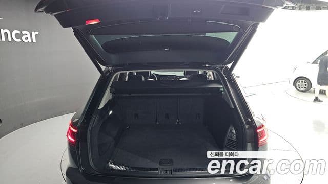 Volkswagen Touareg 2024 — Photo 34/36