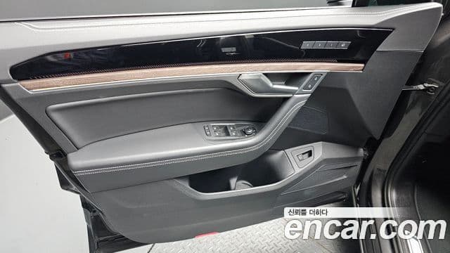 Volkswagen Touareg 2024 — Photo 3/36