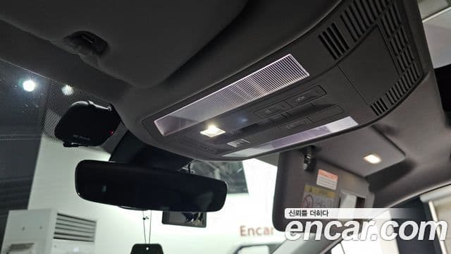 Volkswagen Touareg 2024 — Photo 8/36