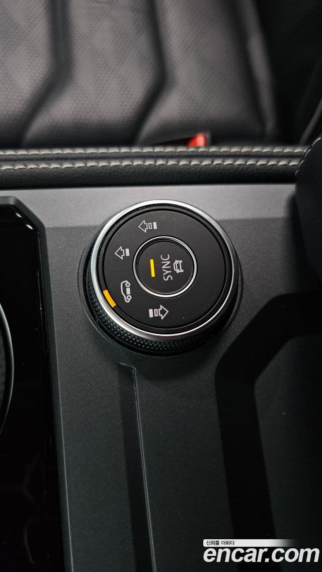 Volkswagen Touareg 2024 — Photo 18/36