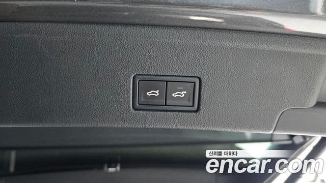 Volkswagen Touareg 2024 — Photo 31/36
